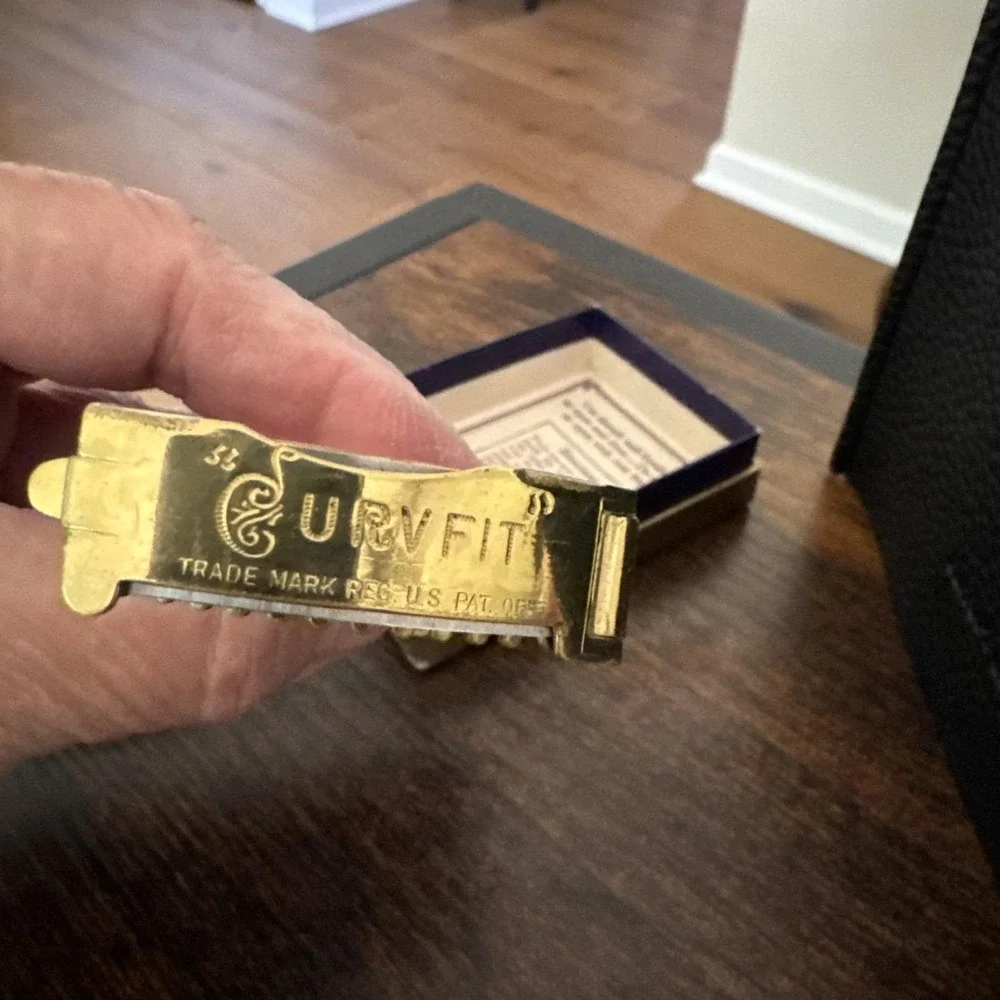 Vintage Women's Razor Curvfit Stamford, CT USA